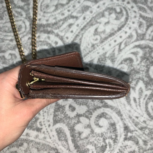 Louis Vuitton Handbag - Picture 6 of 9